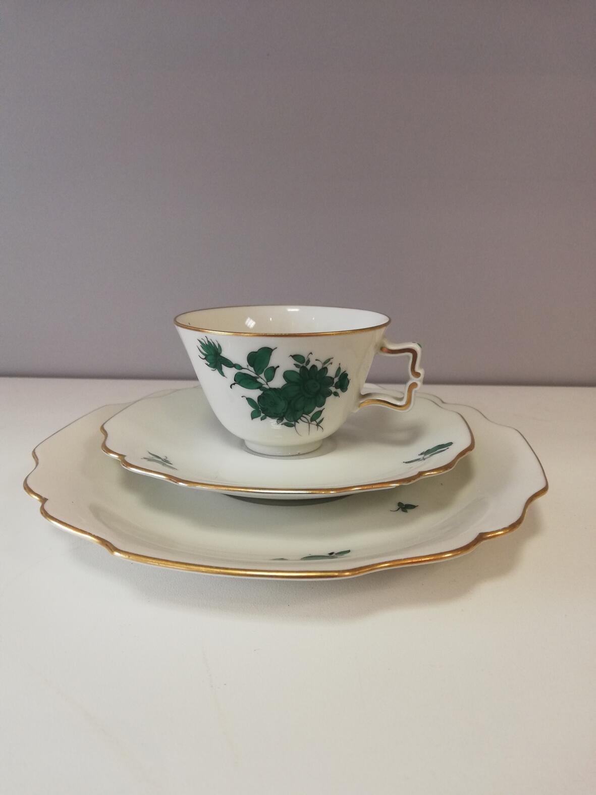 Augarten- Tasse mit Untertasse und Dessertteller 