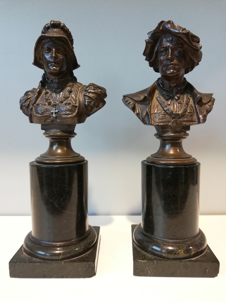 Paar Bronzebüsten