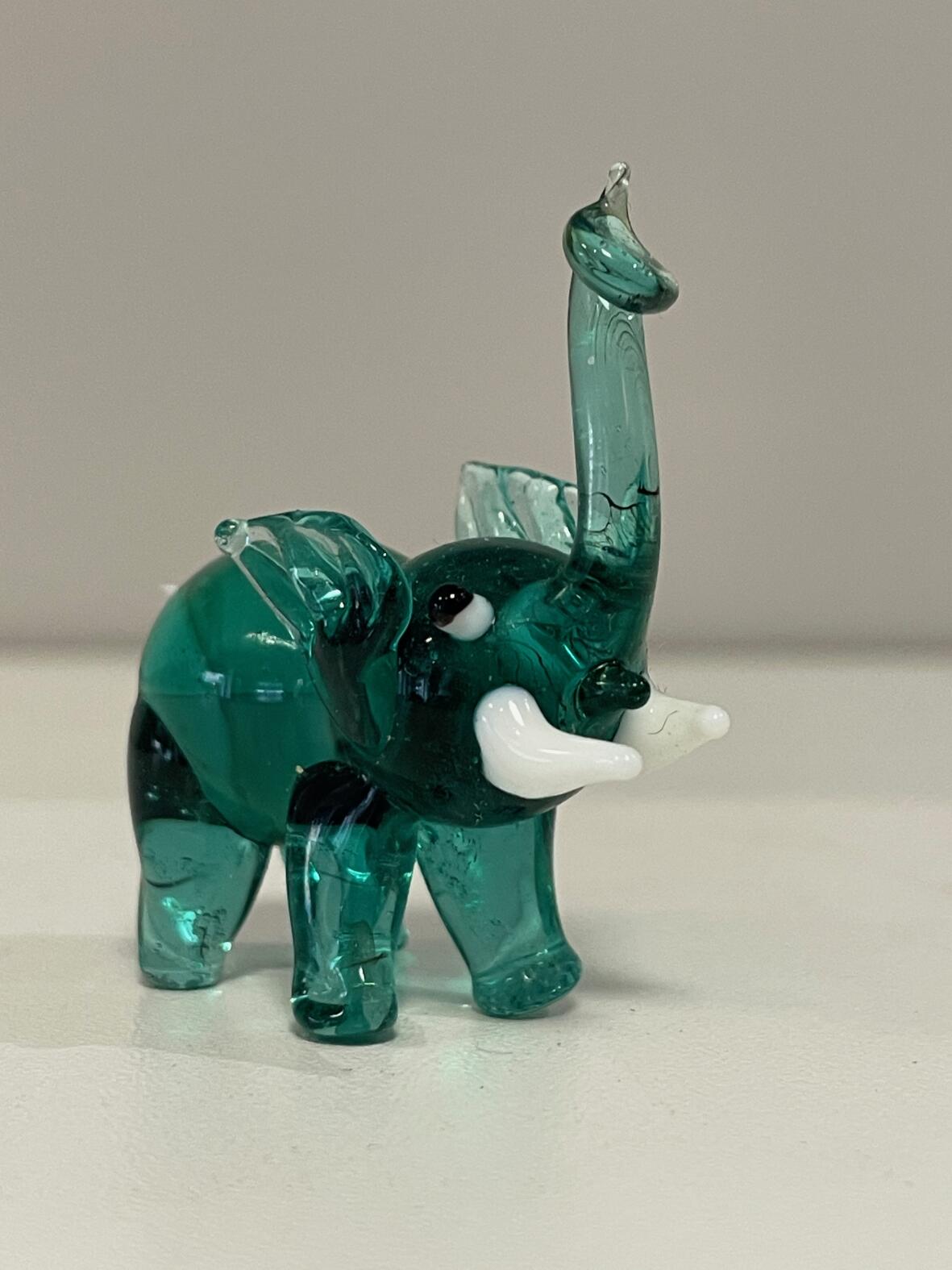 Elefant* kleine Glasfigur Murano - Italien*