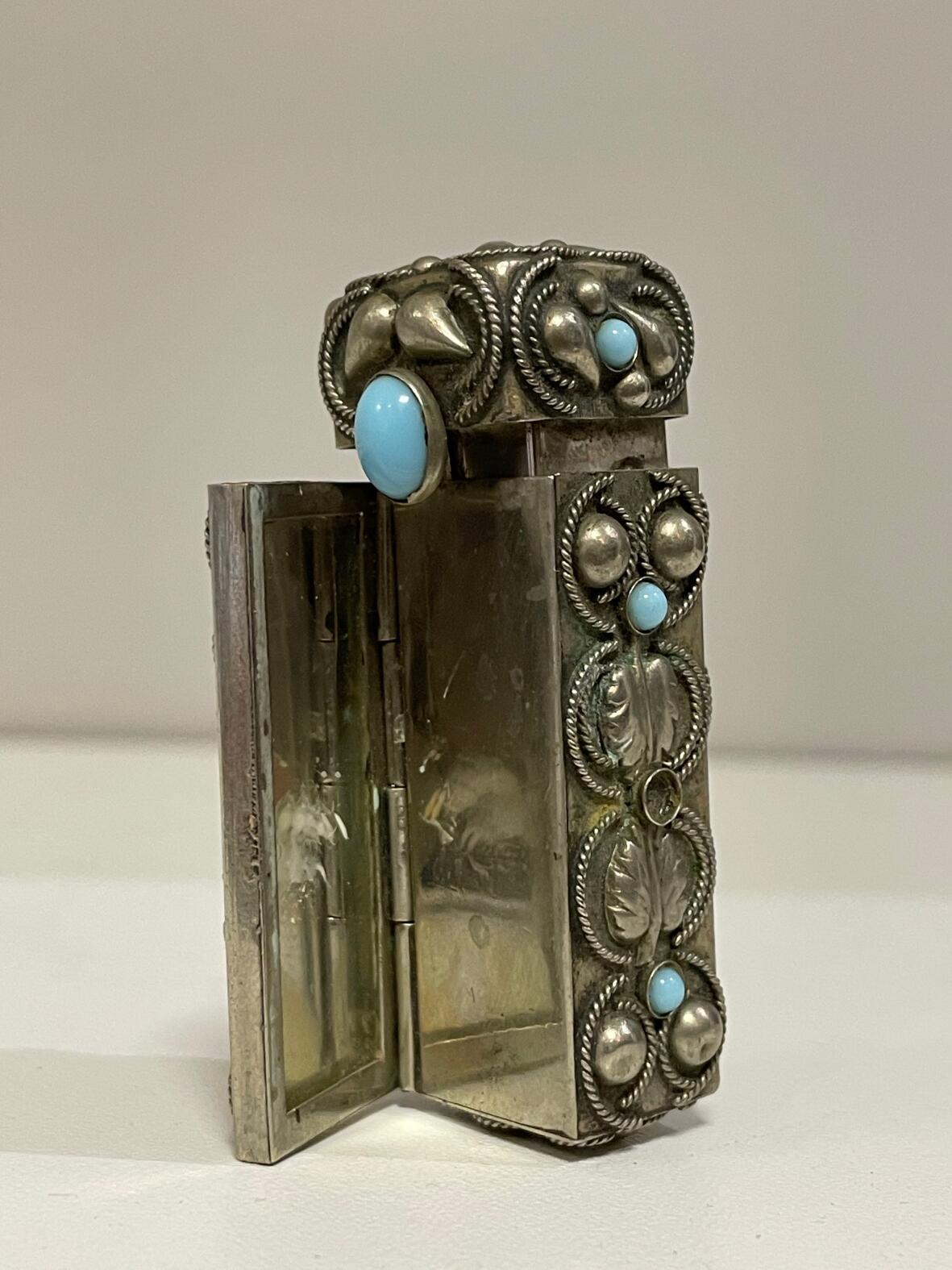 Jugendstil Lippenstift ziseliert /  Art nouveau silver lipstick 