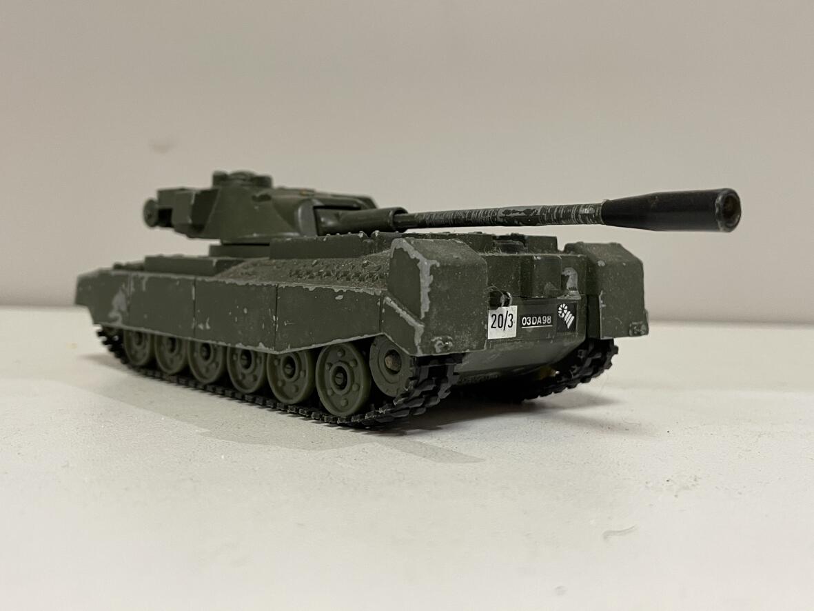  Spielzeugpanzer Chieftain Medium - Tank Corgi Toys 